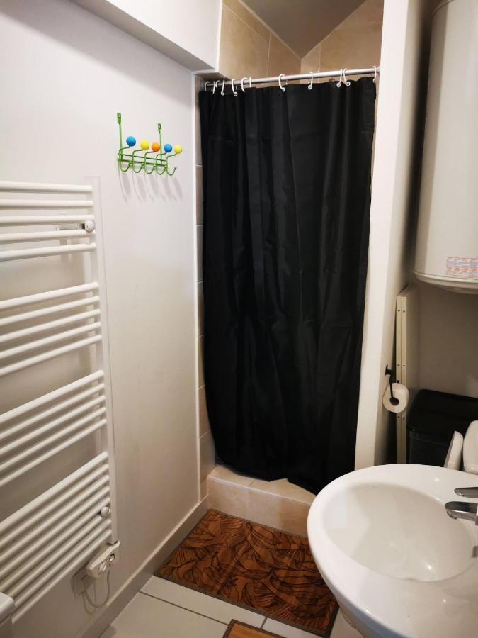 Appartement 4-6 Personnes A Proximite Des Stations Et Grands Cols Saint Avre la Chambre ภายนอก รูปภาพ