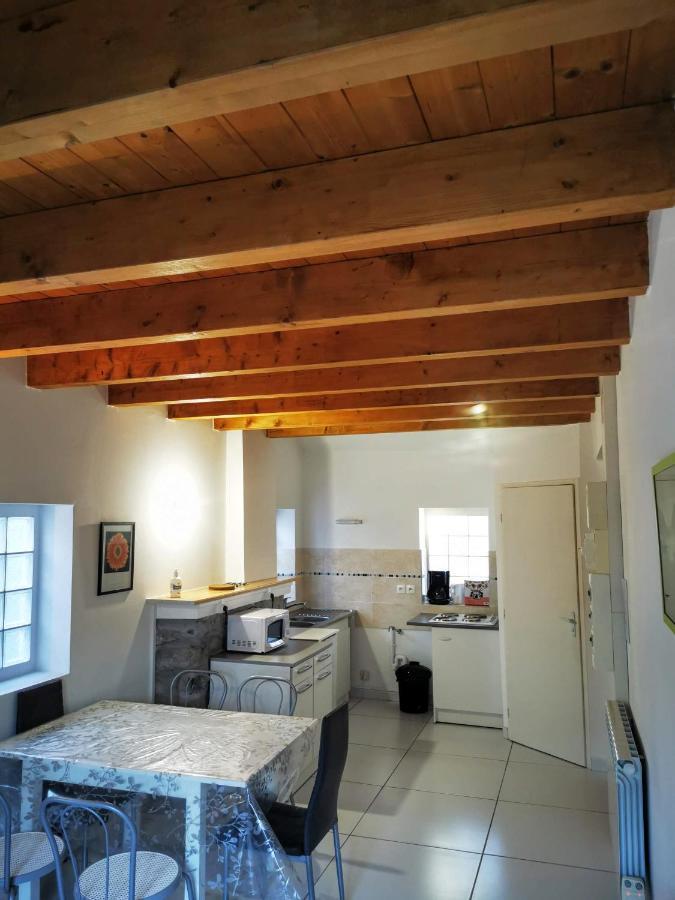 Appartement 4-6 Personnes A Proximite Des Stations Et Grands Cols Saint Avre la Chambre ภายนอก รูปภาพ