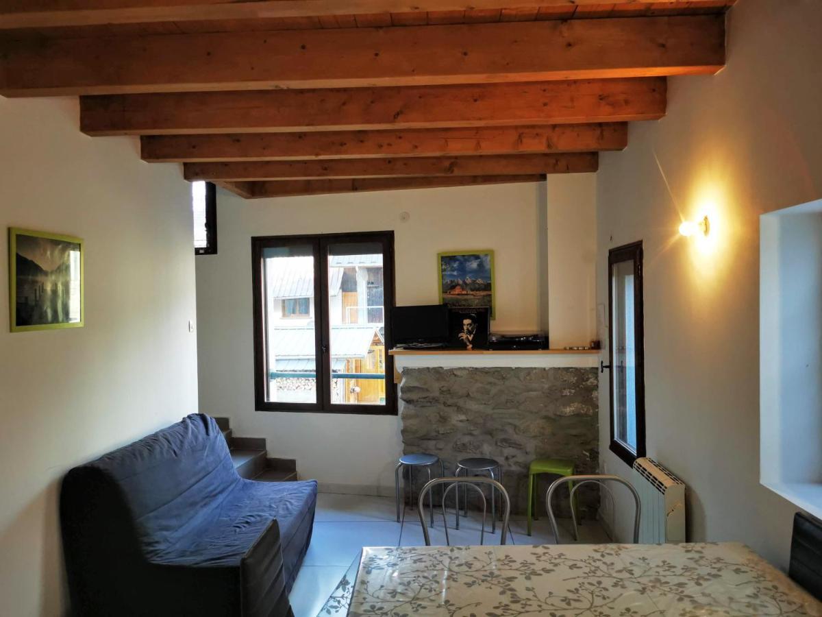 Appartement 4-6 Personnes A Proximite Des Stations Et Grands Cols Saint Avre la Chambre ภายนอก รูปภาพ